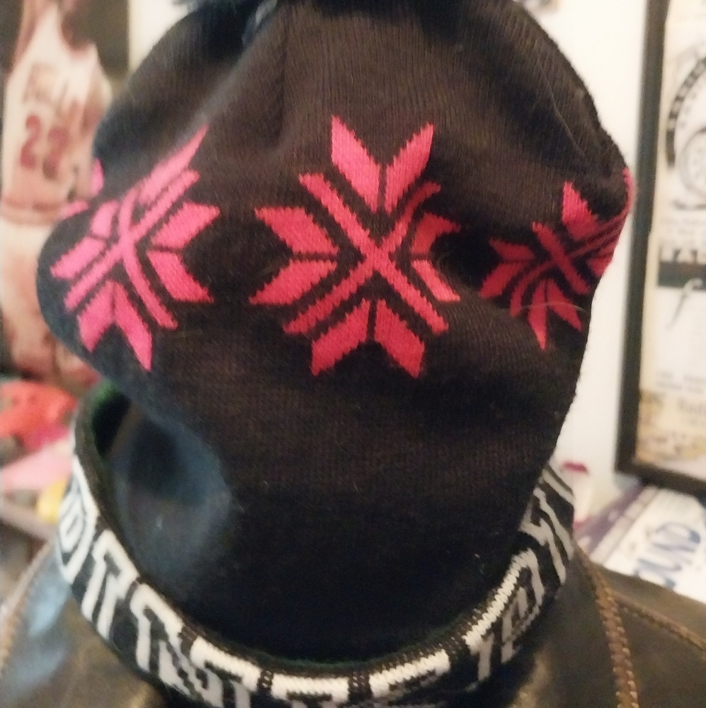PINK HAT - Picture 2 of 4